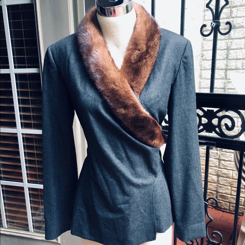 MAX MARA MINK FUR COLLAR WRAP JACKET - Picture 4 of 8